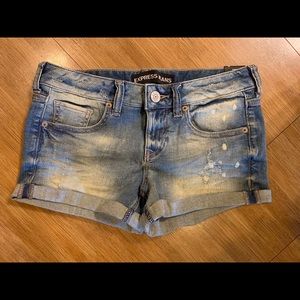 NWT Express Jeans Shorts Relaxed Fit Low Rise
